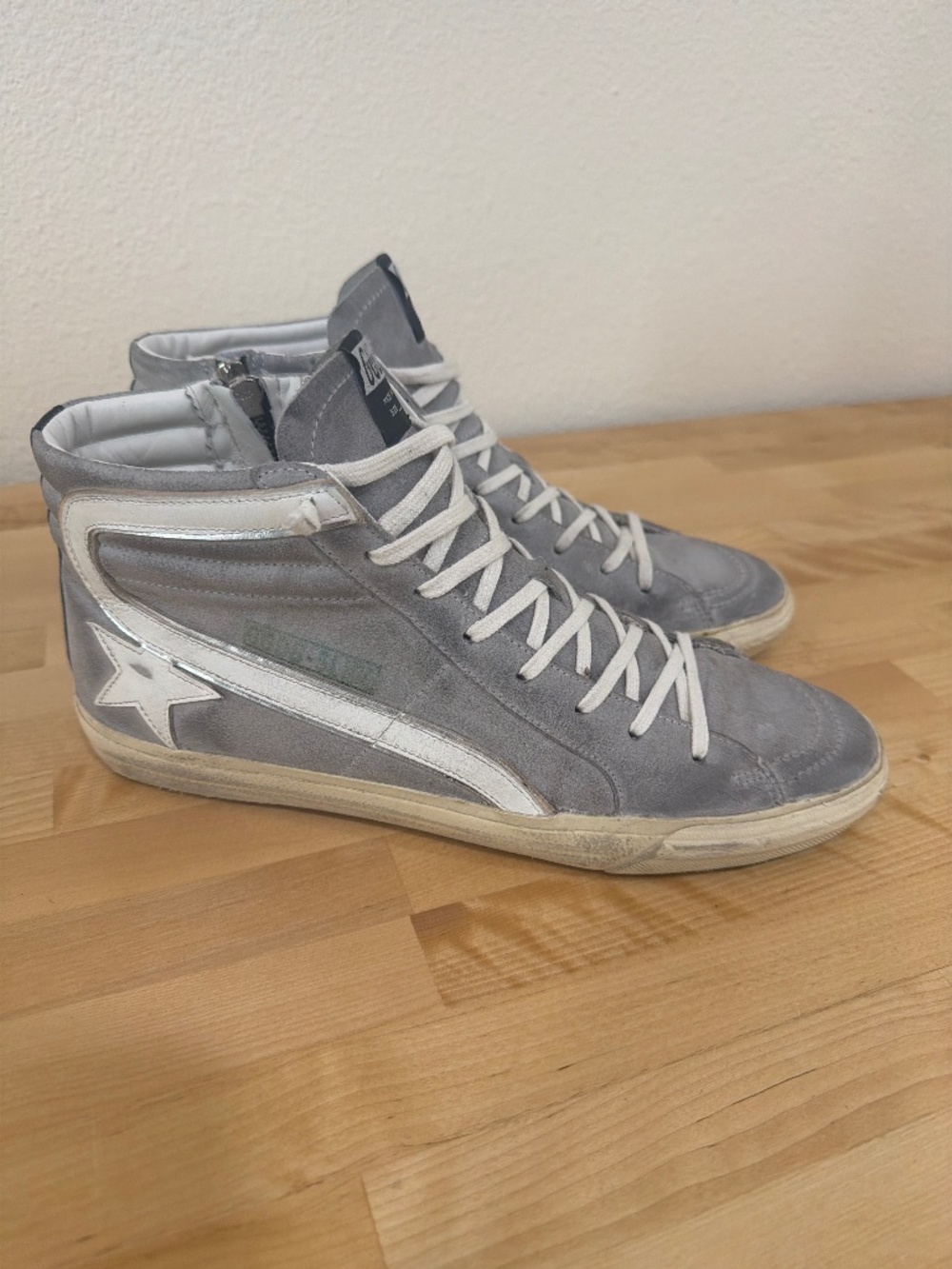 Golden Goose Men’s Slide shoe. Size EU44